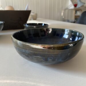 Dybblå hav suppeskål